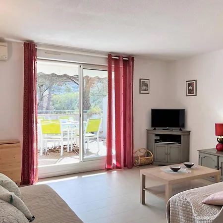 Appt Climatisé Avec Piscine, 6 Couchages, Proche Plage, 2 Terrasses, Parking – - Fr-1-251-551 Appartement Le Lavandou